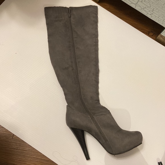 Michael Antonio thigh high Platform - Picture 8 of 9